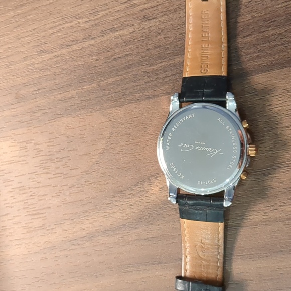 Kenneth Cole women's watch - Picture 3 of 4
